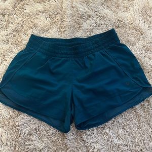 Athleta Mesh Racer Run Short